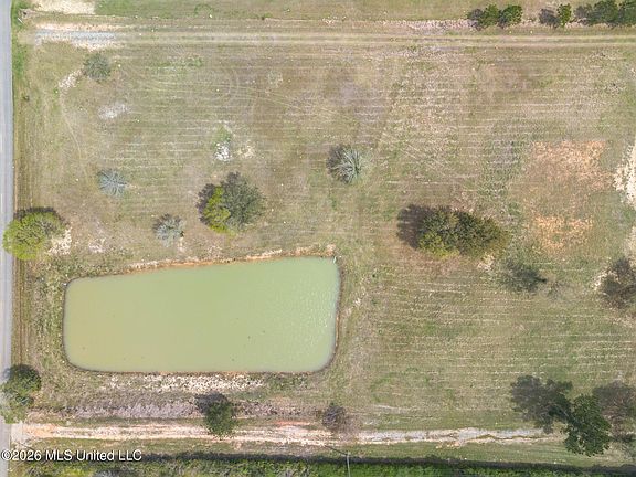 4th image of Mennonite Rd