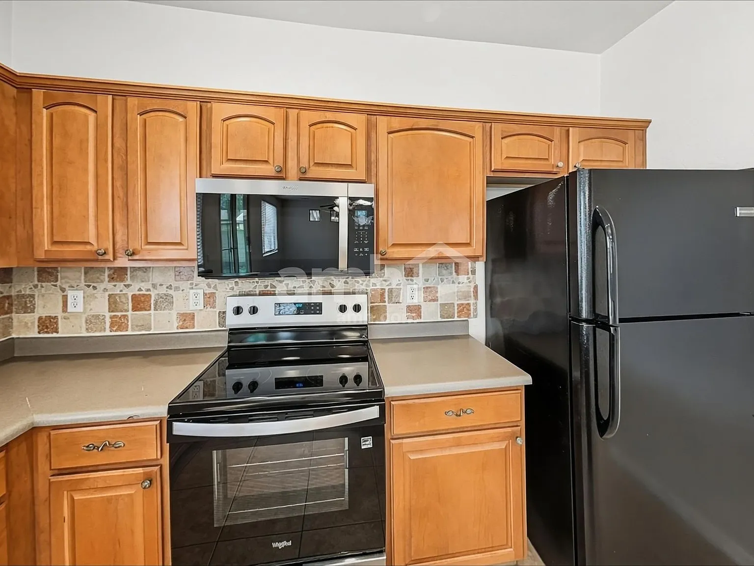 3 bed, 2.5 bath, 2143 sqft, $2,045 — Photo 4