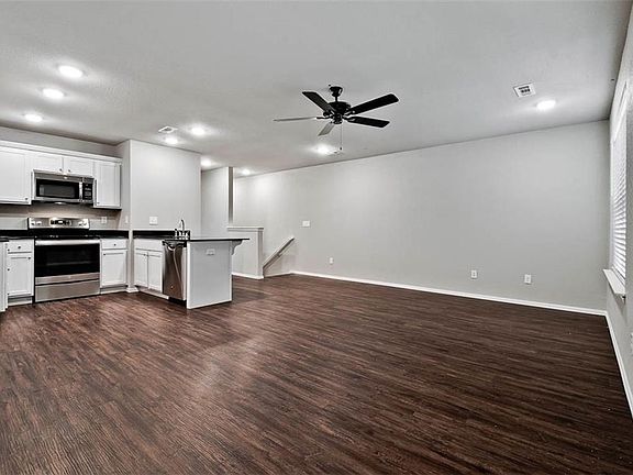 5th image of 2495/2497 N Brophy Ave