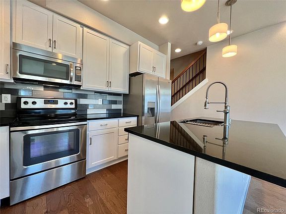 3rd image of 2937 Lawrence St