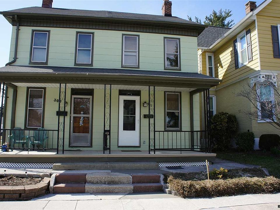 1st image of 302 E Walnut St