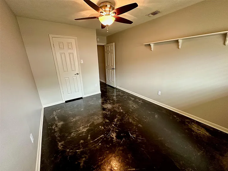 2931 Pasture Ln — Photo 22