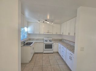 2009 California St, Huntington Beach, CA 92648