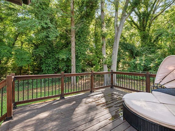 2nd image of 34 Pleasantdale Cir