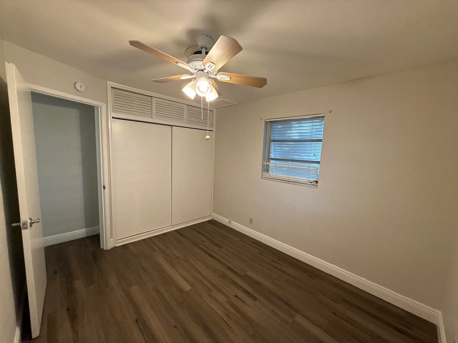 3 bed, 2.0 bath, 1399 sqft, $3,200 — Photo 1