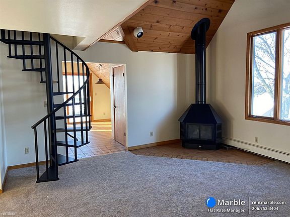 4th image of 325A E Armour Ave