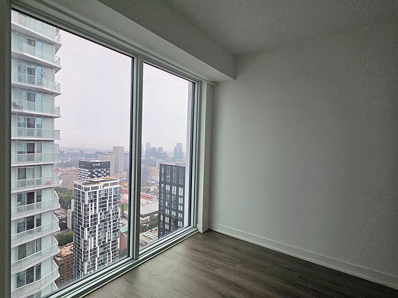 3rd image of 252 Church St #5009