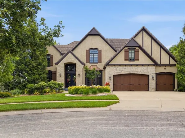 12715 W 160th Ter, Overland Park, KS 66221