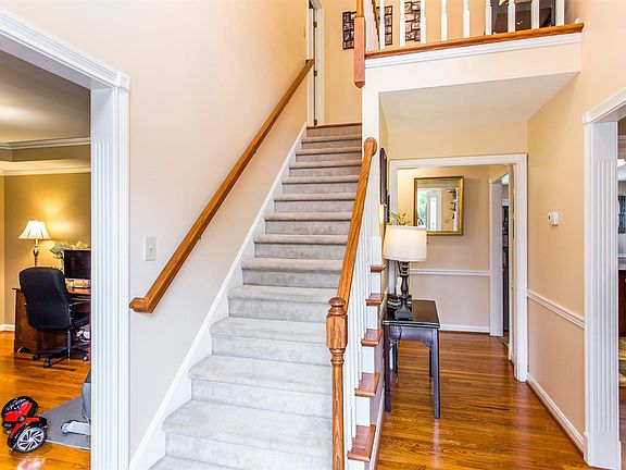 5th image of 1449 Corona Dr