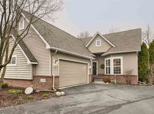 104 Fox Hollow Dr, Metamora, MI 48455