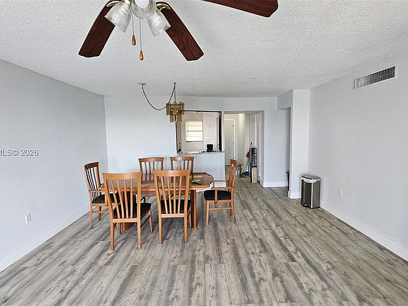 3rd image of 1750 NE 191st St #3254