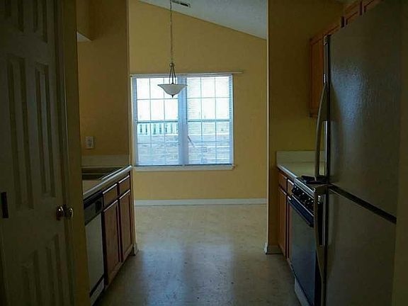 5th image of 3824 Tidewater Way NW