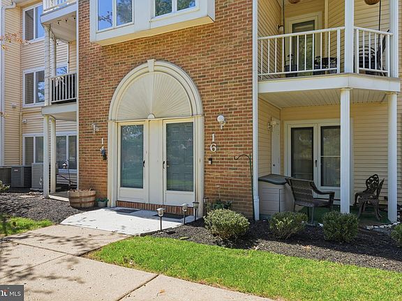 3rd image of 16 Michele Ct #16