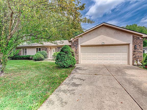 2nd image of 1620 Beech Cir