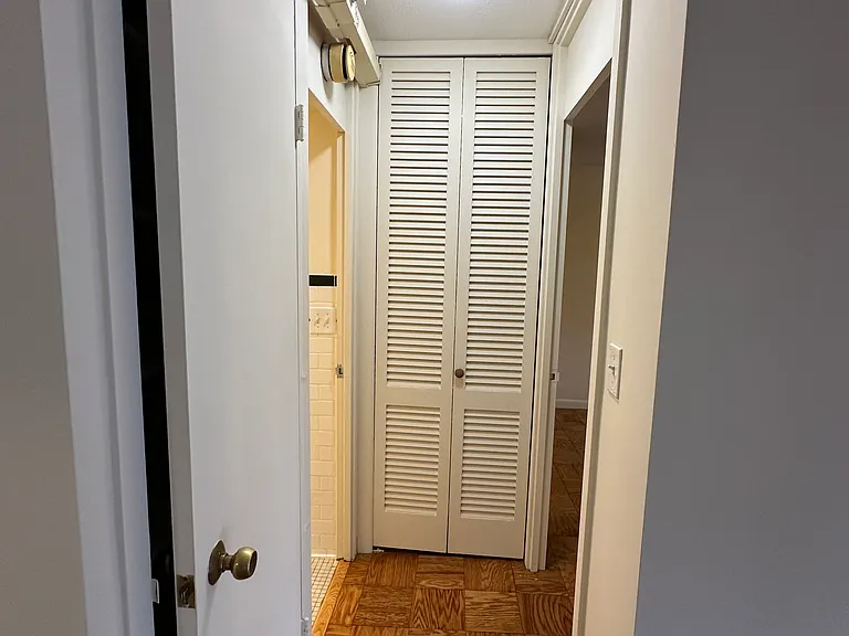 77 Monmouth St #714 — Photo 9