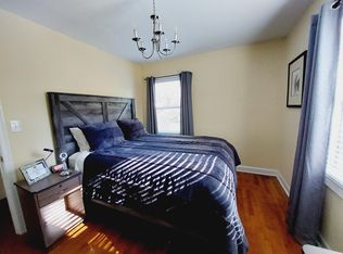 2809 Robin Hood Dr, Greensboro, NC 27408