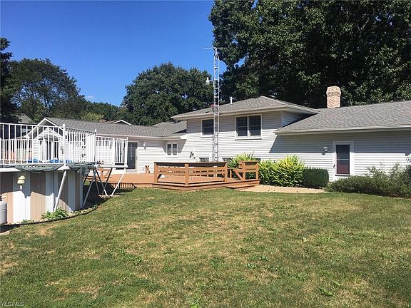 2nd image of 1464 Turnberry Dr