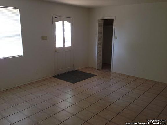 3rd image of 709 Fig St