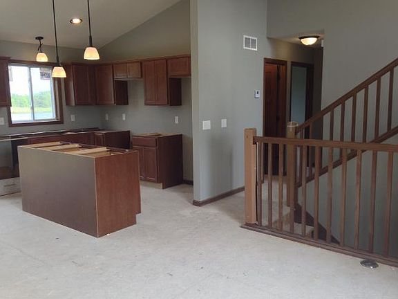 5th image of 3095 211th Street West St