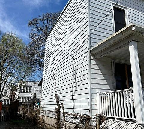 3rd image of 42 Hurlbut Street