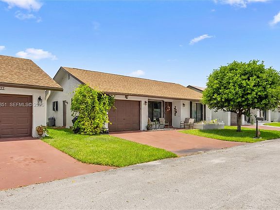 3rd image of 2065 SW 17th Dr