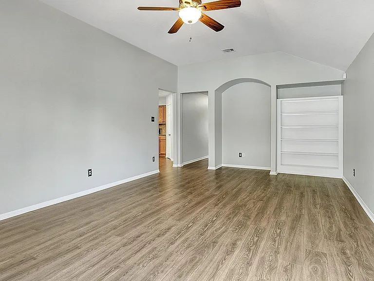 2331 Old Ox Rd — Photo 3