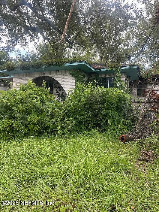 1st image of 1520 STEELE Street