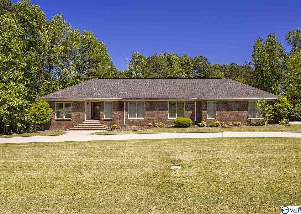 Front View w/Drive Through