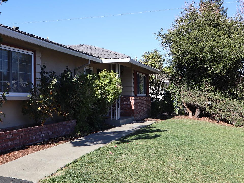 1st image of 913 Miller Ave