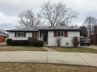 17242 Richard St, Southfield, MI 48075