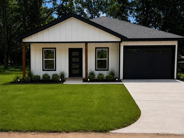 706 High St, Marshall, TX 75670