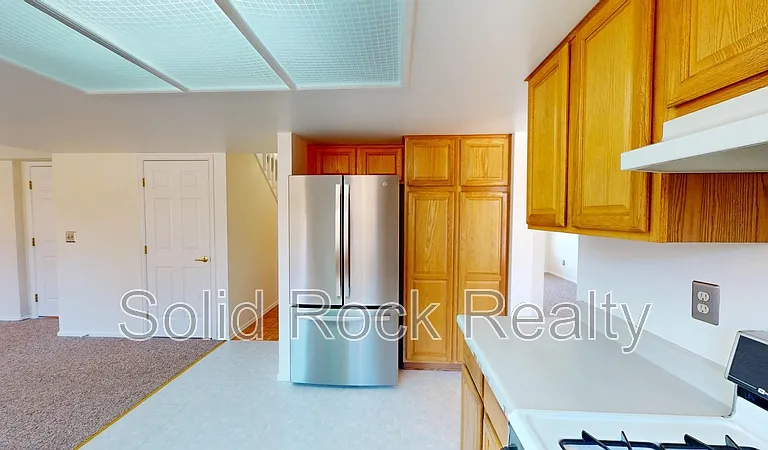 2635 Leoti Dr — Photo 6