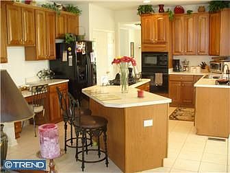 3rd image of 3232 Griggs Dr