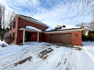 2505 Country Club Dr, Springfield, IL 62704