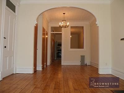 5th image of 505 Henry St APT 2B