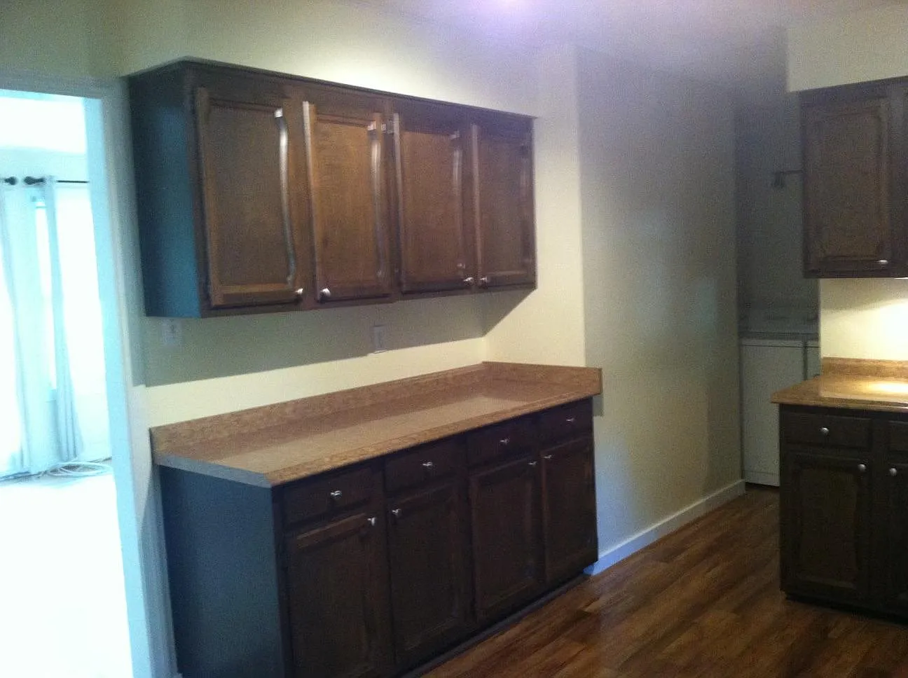 3 bed, 1.5 bath, 1248 sqft, $2,850 — Photo 3