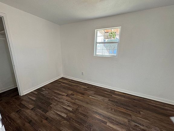 4th image of 2918 Duke St