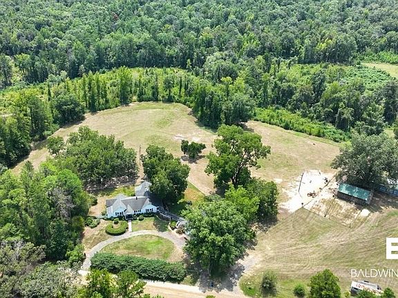 3rd image of 2006 Evergreen Rd