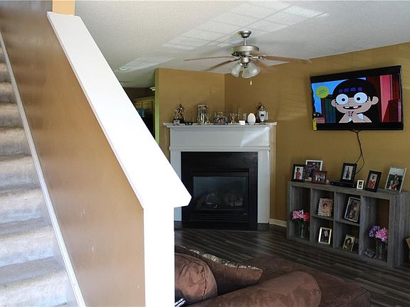 2nd image of 428 Kendall Ln