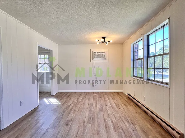 1 bed, 1.0 bath, 700 sqft, $950 — Photo 4