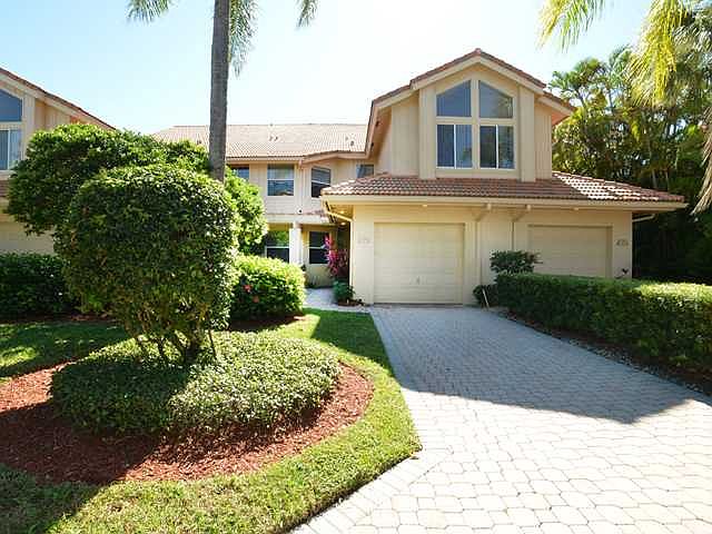 Home For Sale In Broken Sound