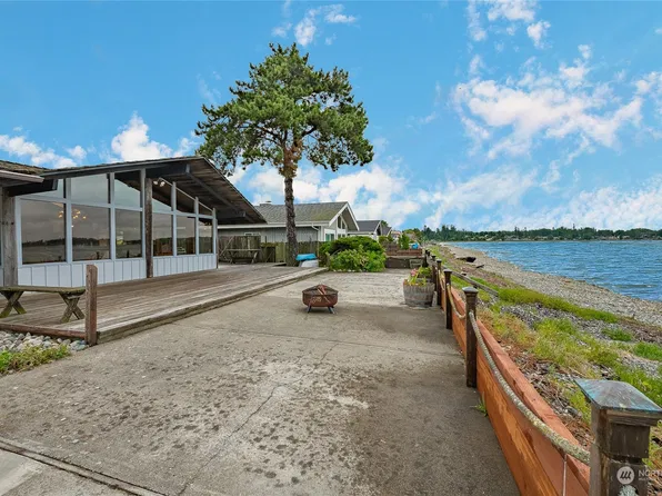 5429 Tsawwassen Loop, Blaine, WA 98230