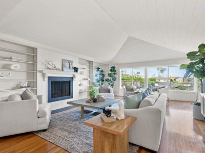 951 Skylark Dr, La Jolla, CA, 92037