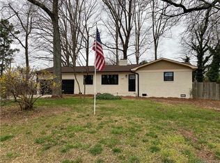 3701 Dunwoody Dr, Charlotte, NC 28215