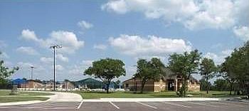 5th image of 2404 Roseglen Dr