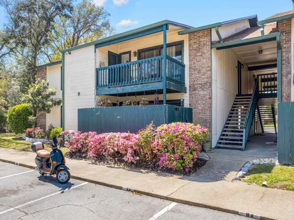 2299 Scenic Hwy APT R1, Pensacola, FL 32503