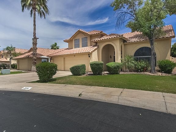 3rd image of 3841 S Acacia Ct
