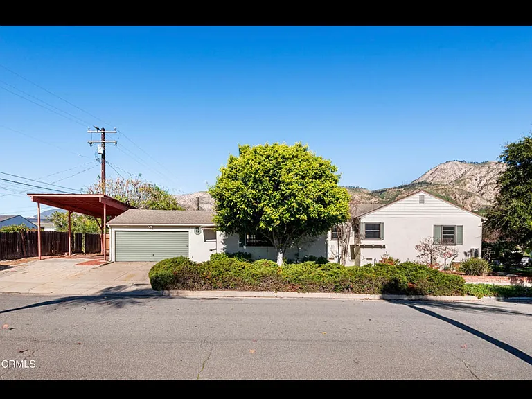 1563 Valencia Ave — Photo 25