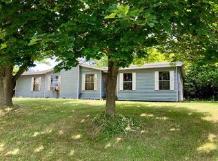 11249 N Roanoke Rd, Roanoke, IN 46783