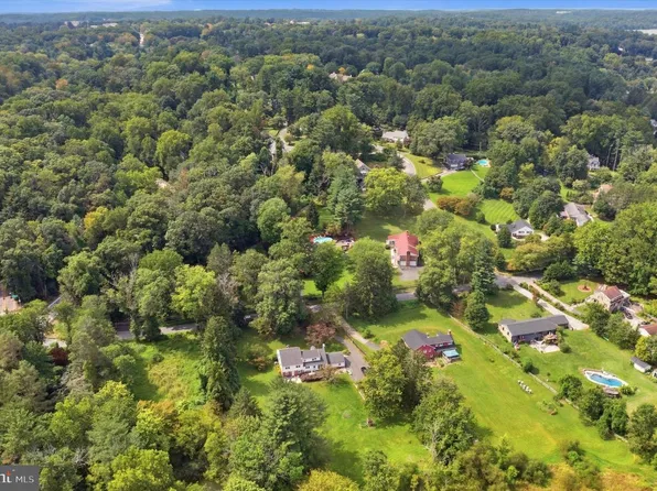 811 Crum Creek Rd, Media, PA 19063